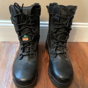 Mens SA Protective footwear work boots. Steel toe